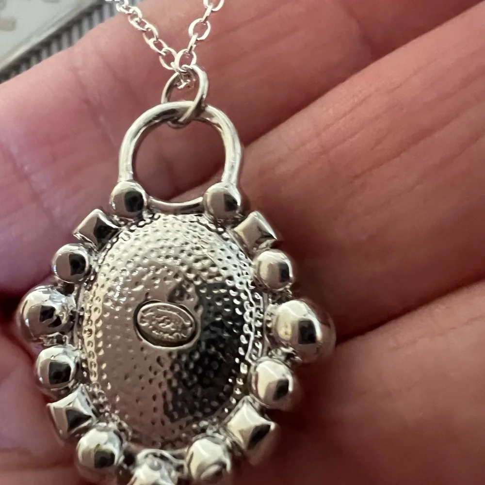 Black and Silver Pendant Necklace - Picture 3 of 3